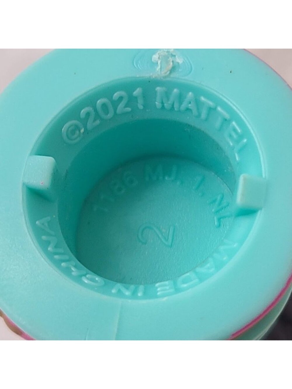 Fisher Price Little People Mom Figure Coffee Cup Teal Outfit 2021 Mattel - Picture 6 of 8